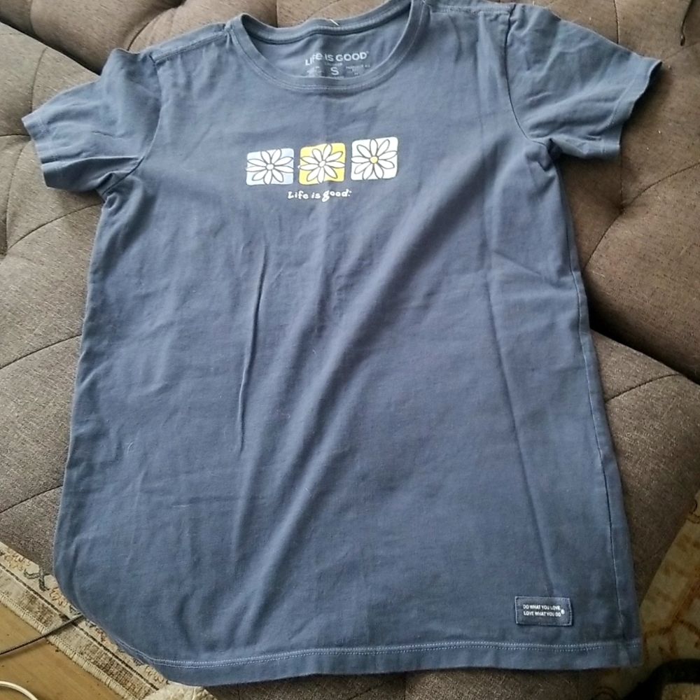 Life Is Good Crusher T Shirt Small
